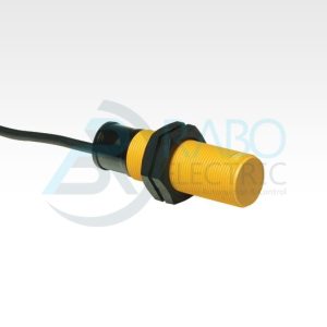 سنسور خازنی کوینو مدل CPX-C18-08A2N